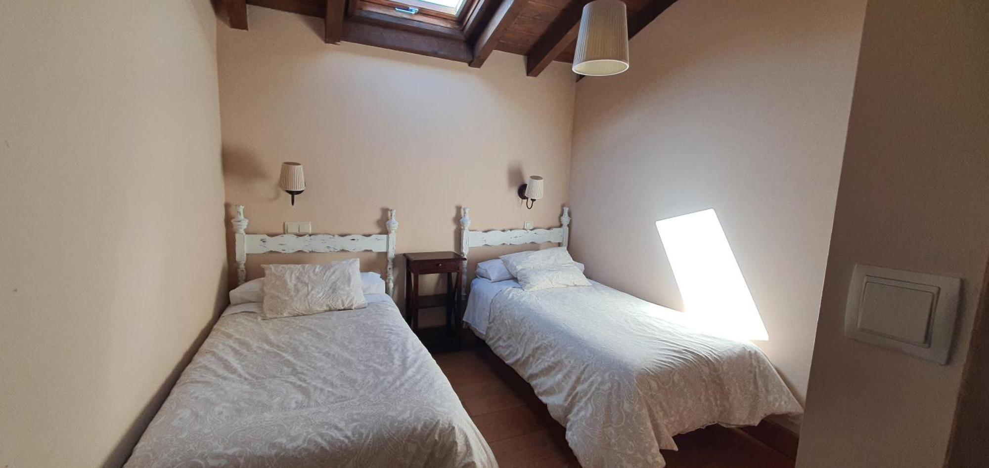 Fuente De Gueelo Guest House San Bartolomé de Meruelo Екстериор снимка