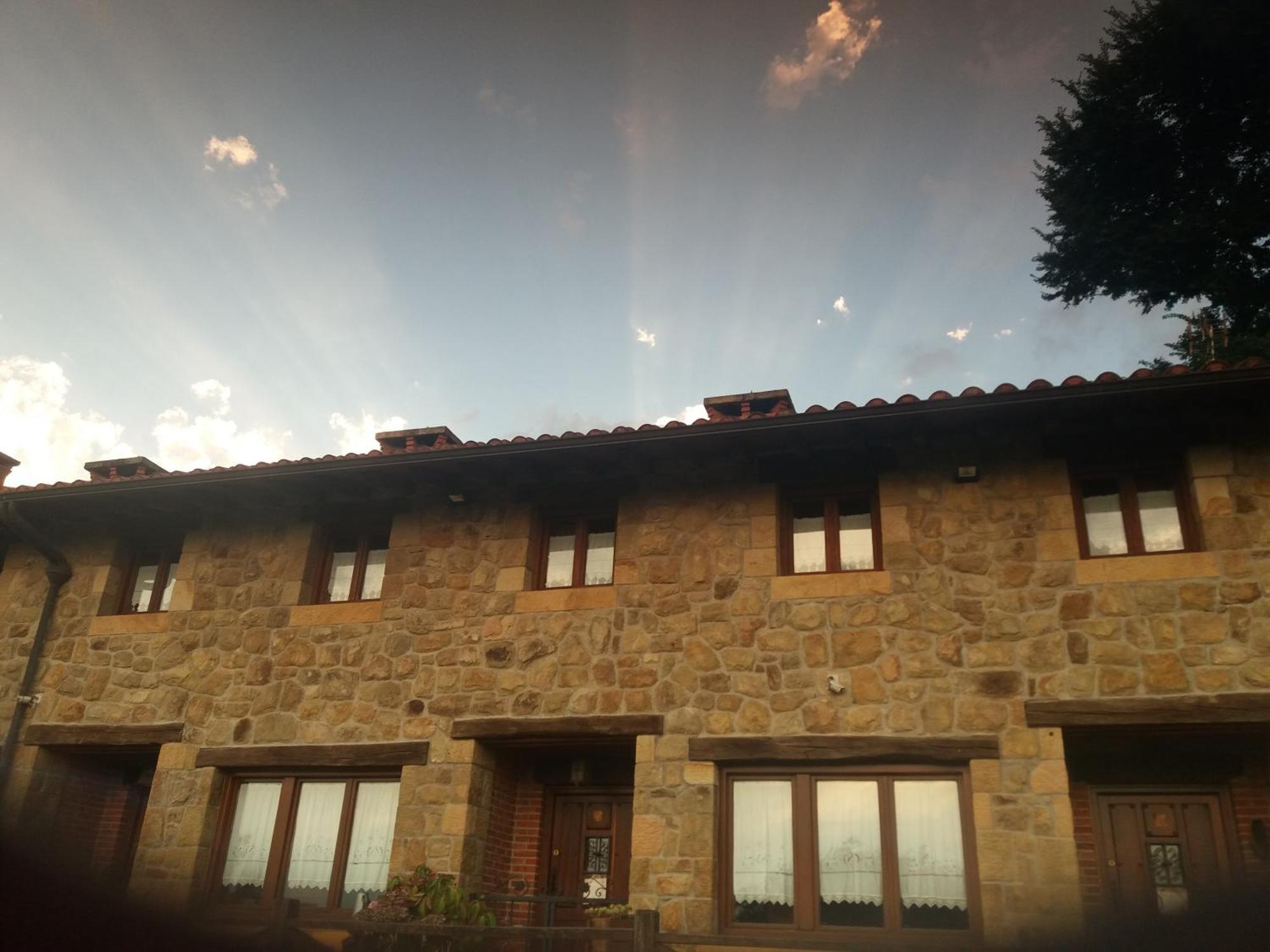 Fuente De Gueelo Guest House San Bartolomé de Meruelo Екстериор снимка