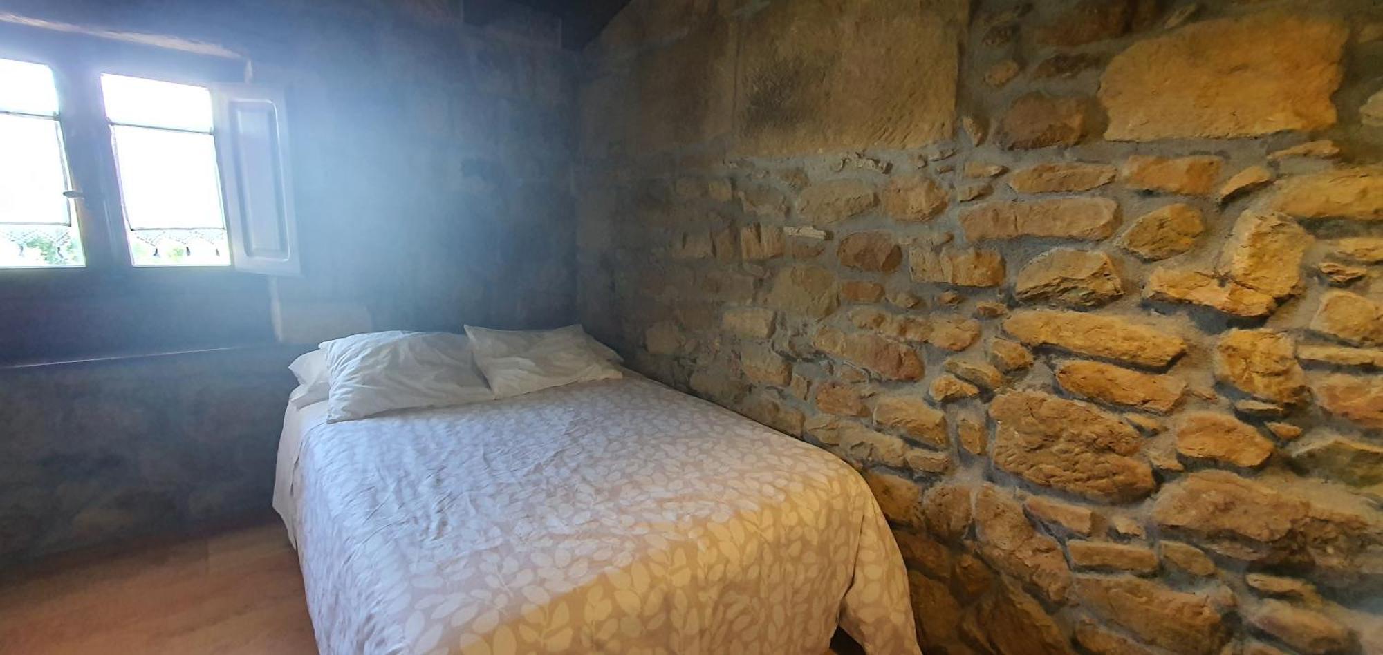 Fuente De Gueelo Guest House San Bartolomé de Meruelo Екстериор снимка