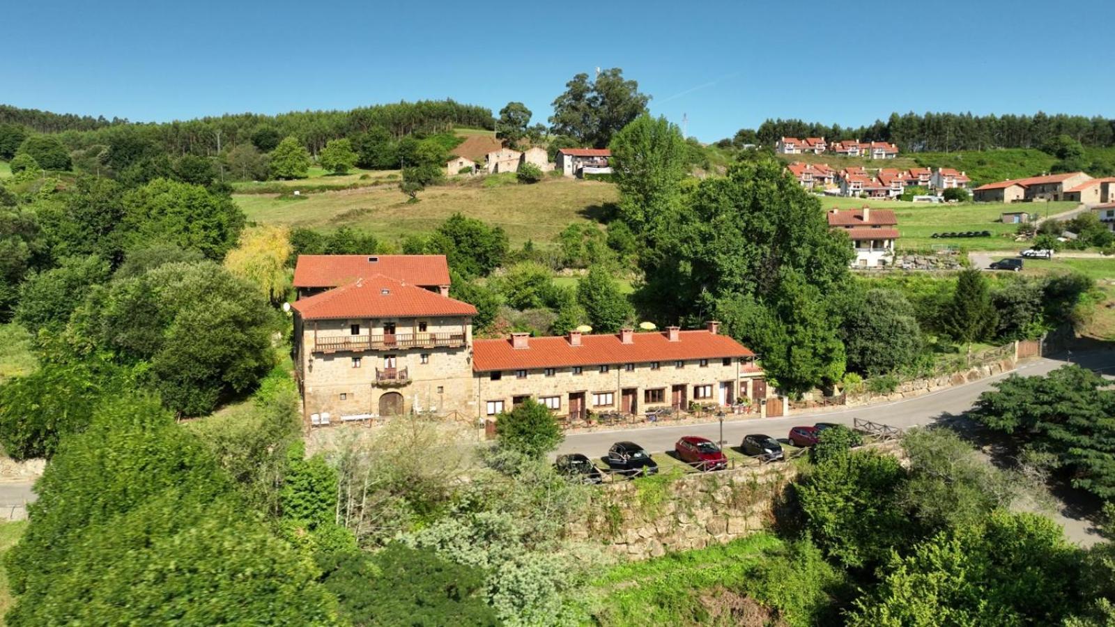 Fuente De Gueelo Guest House San Bartolomé de Meruelo Екстериор снимка